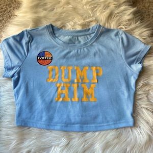 DUMP HIM Print Crop Tee